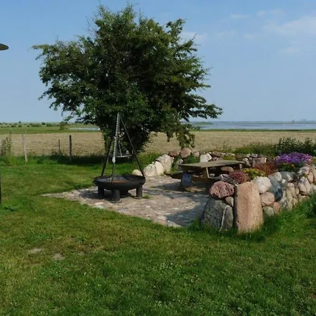 Reethaus Mertinat For Six Holiday home *